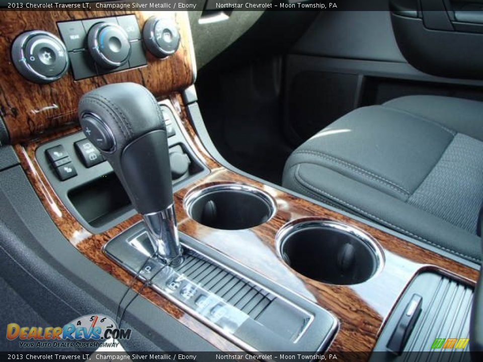 2013 Chevrolet Traverse LT Shifter Photo #17