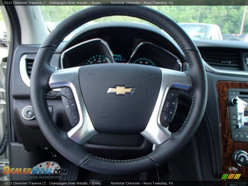 2013 Chevrolet Traverse LT Steering Wheel Photo #18