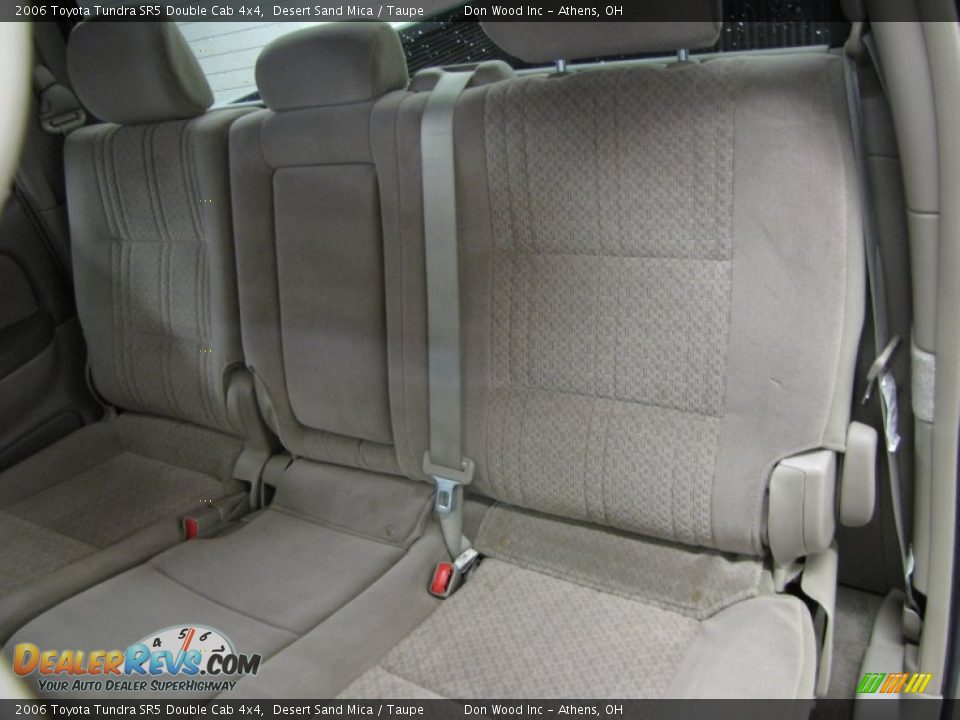2006 Toyota Tundra SR5 Double Cab 4x4 Desert Sand Mica / Taupe Photo #8