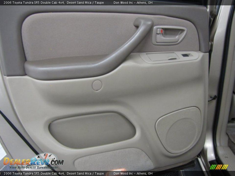 2006 Toyota Tundra SR5 Double Cab 4x4 Desert Sand Mica / Taupe Photo #13