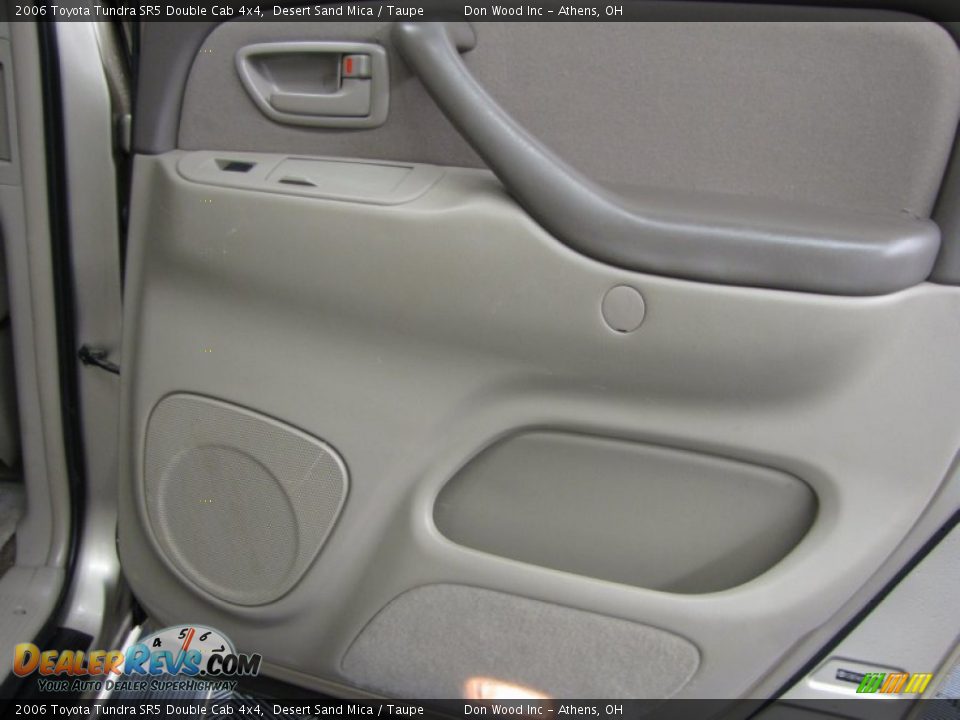 2006 Toyota Tundra SR5 Double Cab 4x4 Desert Sand Mica / Taupe Photo #14