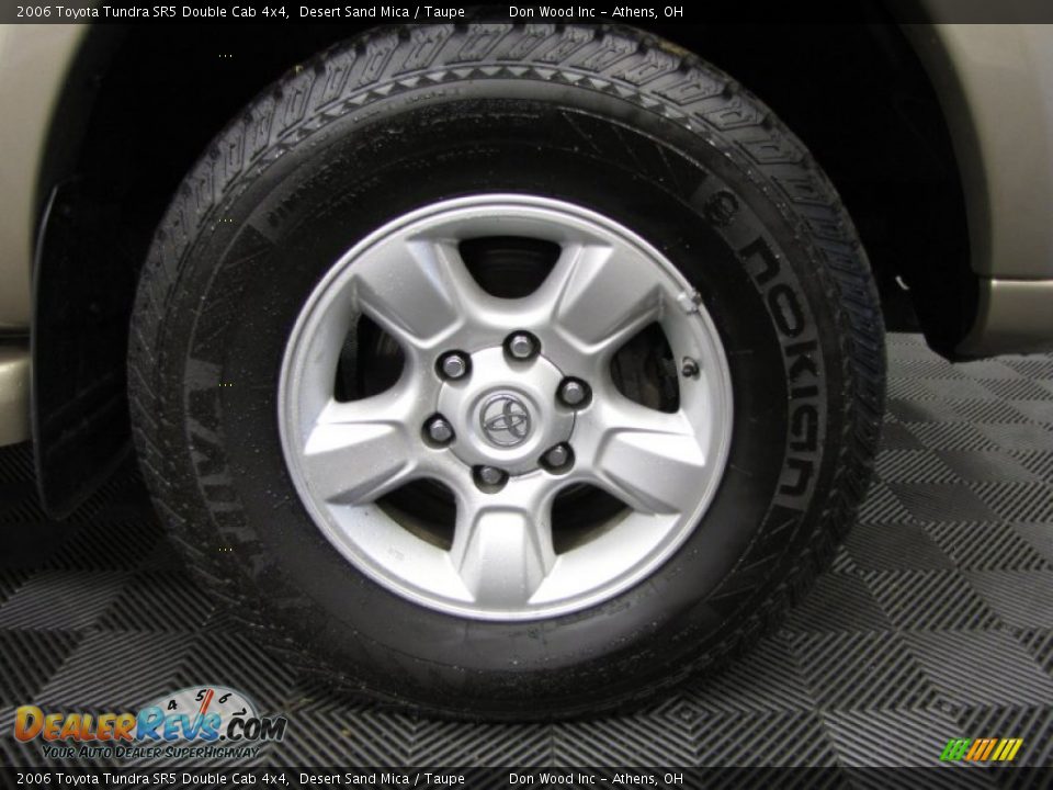 2006 Toyota Tundra SR5 Double Cab 4x4 Desert Sand Mica / Taupe Photo #23