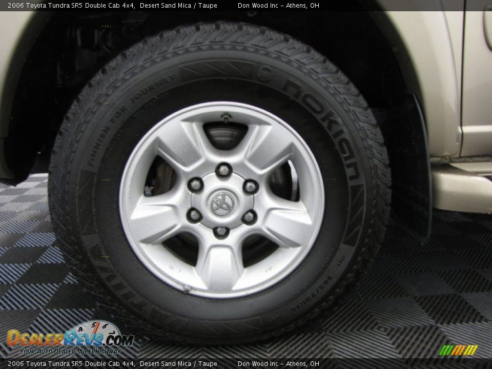 2006 Toyota Tundra SR5 Double Cab 4x4 Desert Sand Mica / Taupe Photo #24