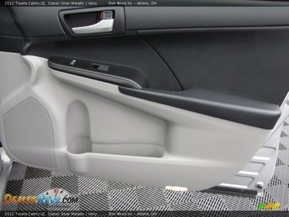 2012 Toyota Camry LE Classic Silver Metallic / Ivory Photo #14