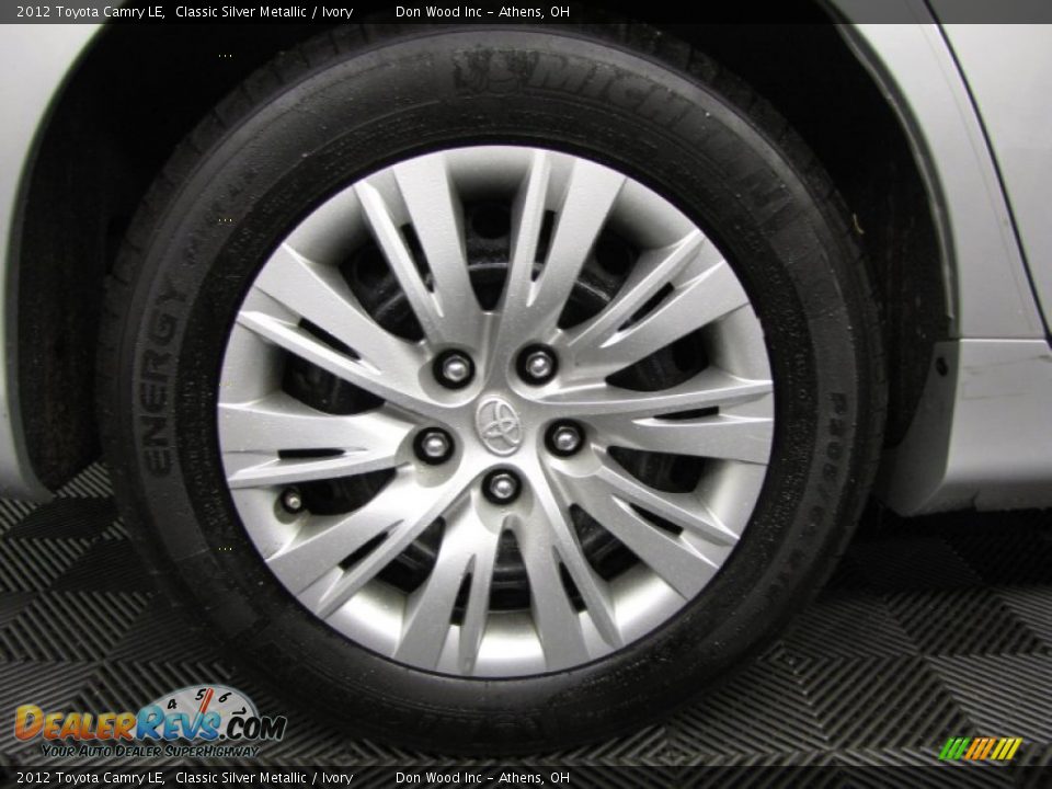 2012 Toyota Camry LE Classic Silver Metallic / Ivory Photo #26