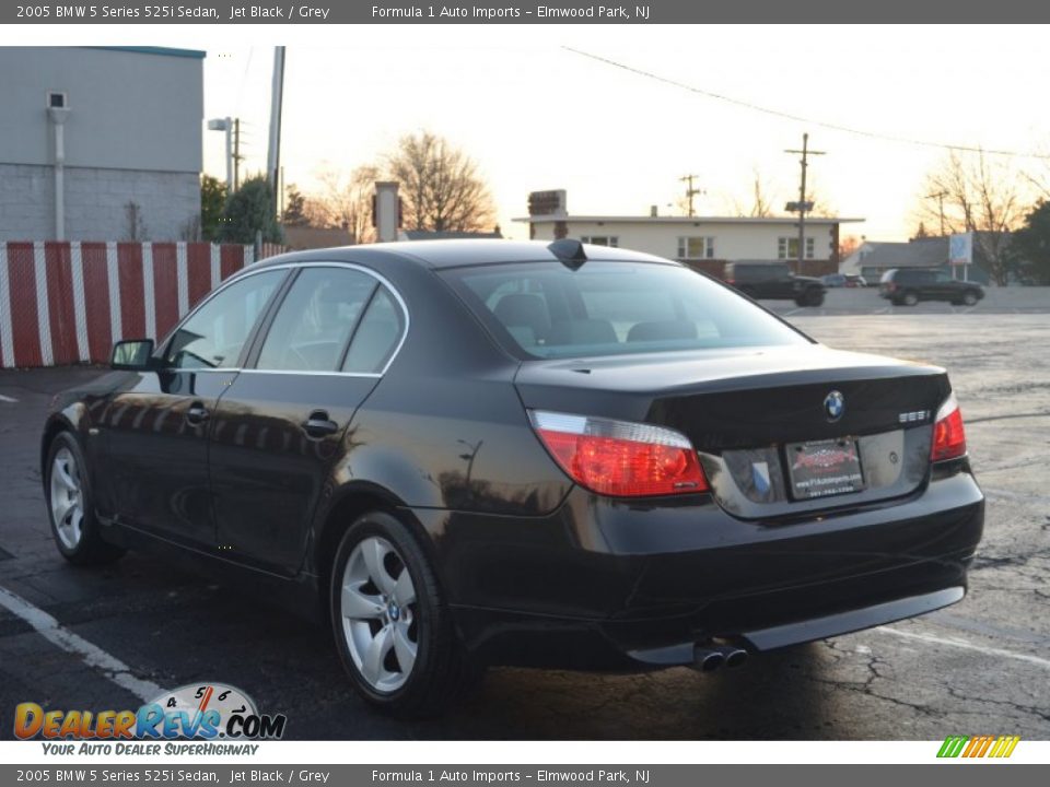 2005 BMW 5 Series 525i Sedan Jet Black / Grey Photo #4