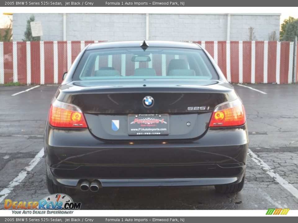 2005 BMW 5 Series 525i Sedan Jet Black / Grey Photo #5