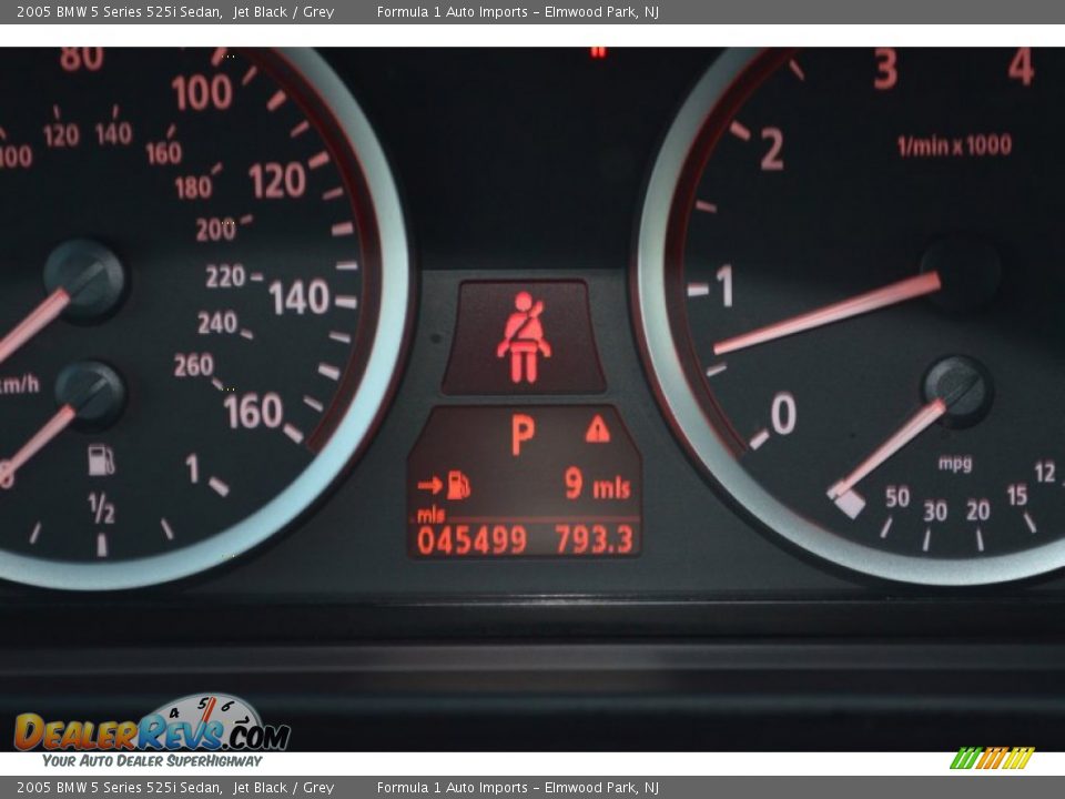 2005 BMW 5 Series 525i Sedan Jet Black / Grey Photo #12