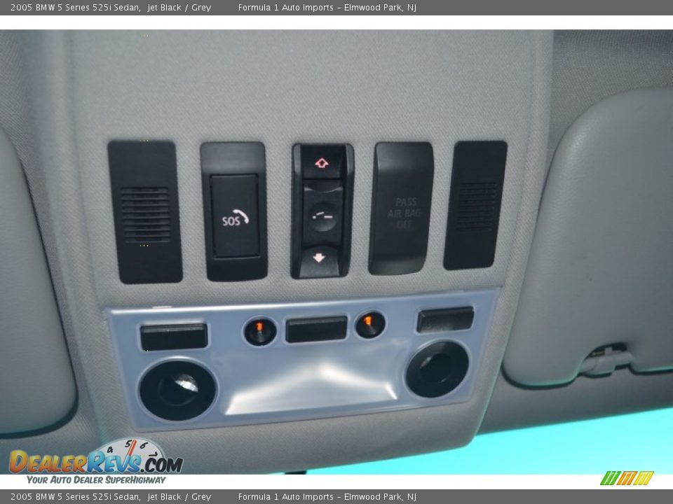 2005 BMW 5 Series 525i Sedan Jet Black / Grey Photo #19