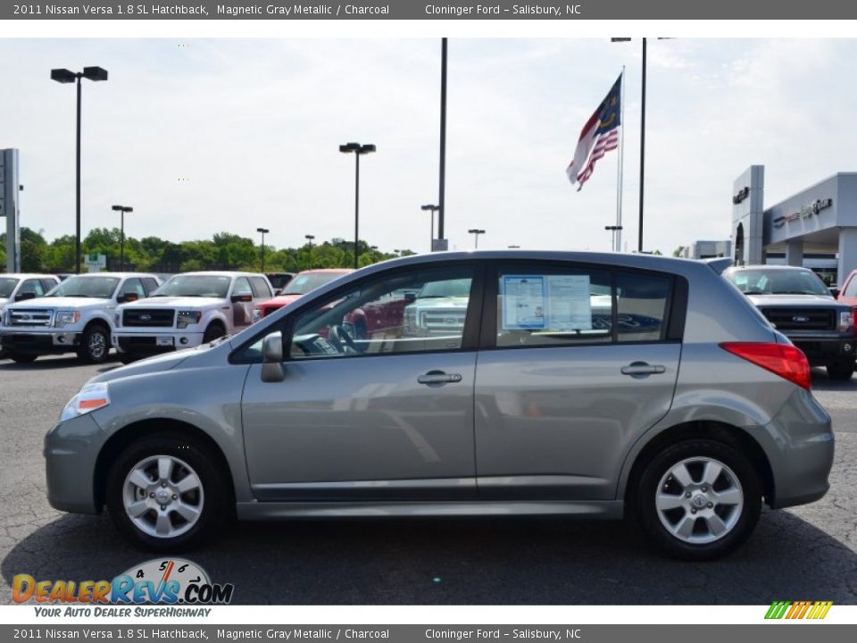 2011 Nissan Versa 1.8 SL Hatchback Magnetic Gray Metallic / Charcoal Photo #5