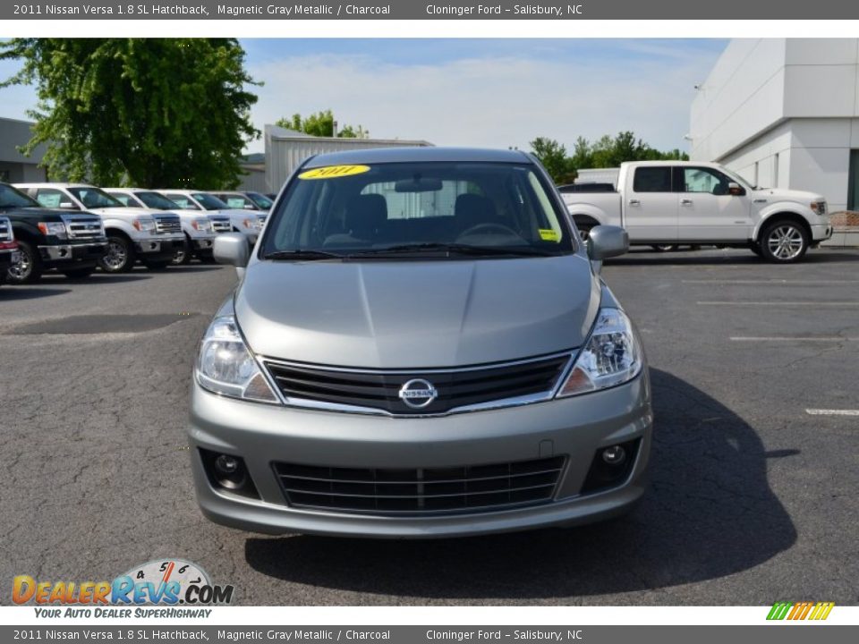 2011 Nissan Versa 1.8 SL Hatchback Magnetic Gray Metallic / Charcoal Photo #7