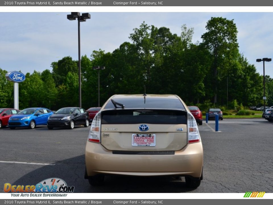 2010 Toyota Prius Hybrid II Sandy Beach Metallic / Bisque Photo #4
