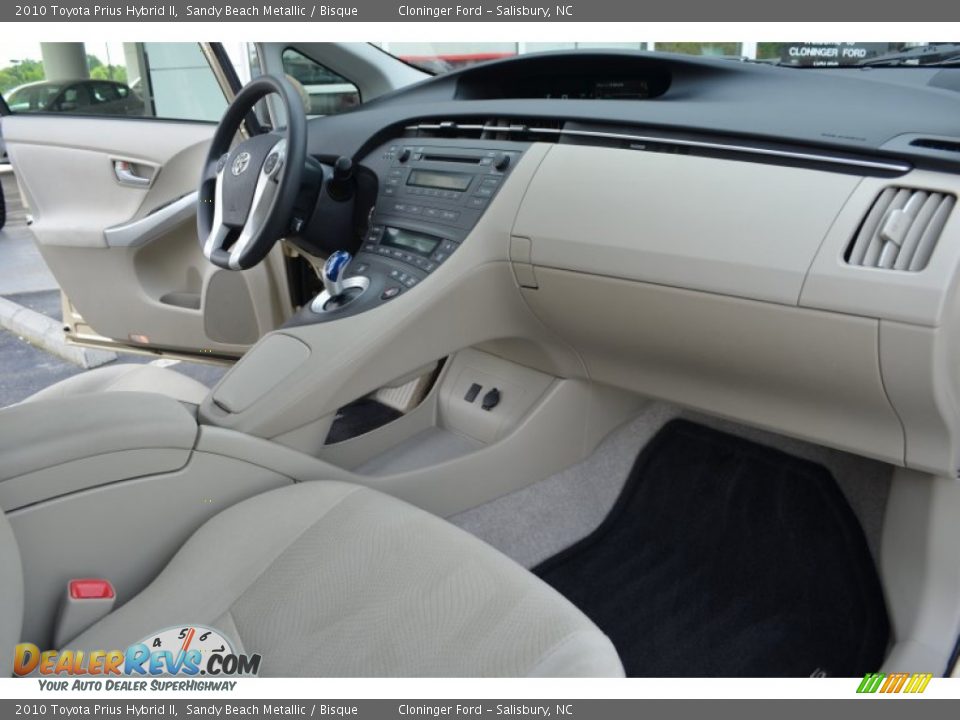 2010 Toyota Prius Hybrid II Sandy Beach Metallic / Bisque Photo #15