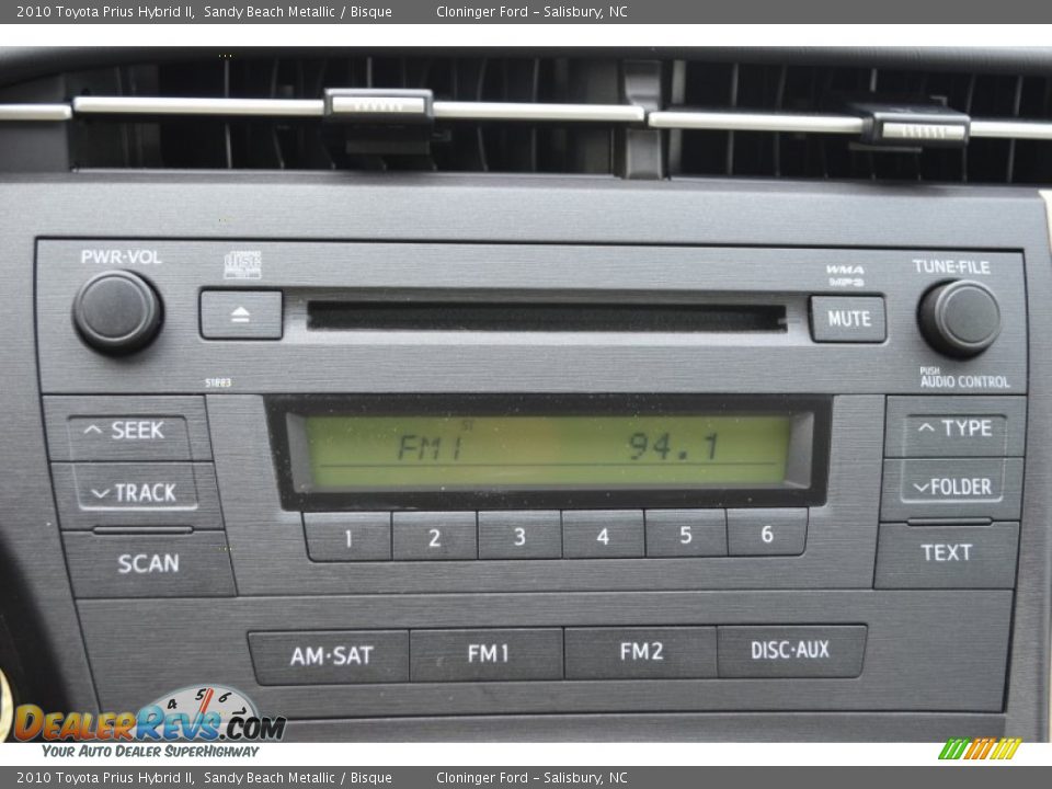 2010 Toyota Prius Hybrid II Sandy Beach Metallic / Bisque Photo #26