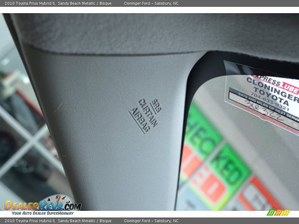 2010 Toyota Prius Hybrid II Sandy Beach Metallic / Bisque Photo #28