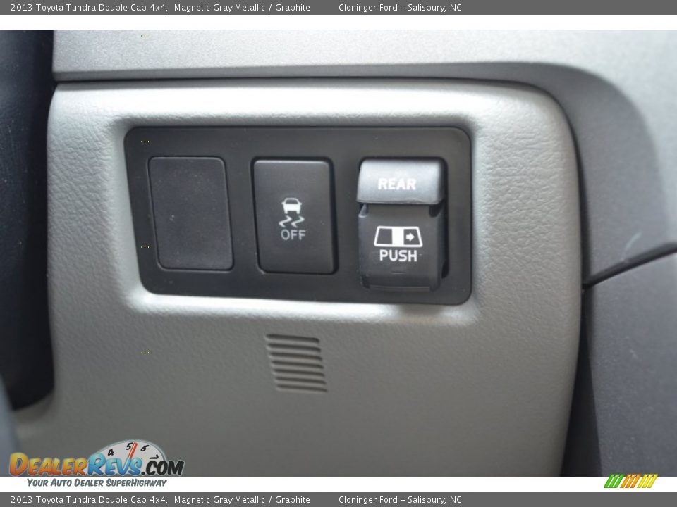 2013 Toyota Tundra Double Cab 4x4 Magnetic Gray Metallic / Graphite Photo #16