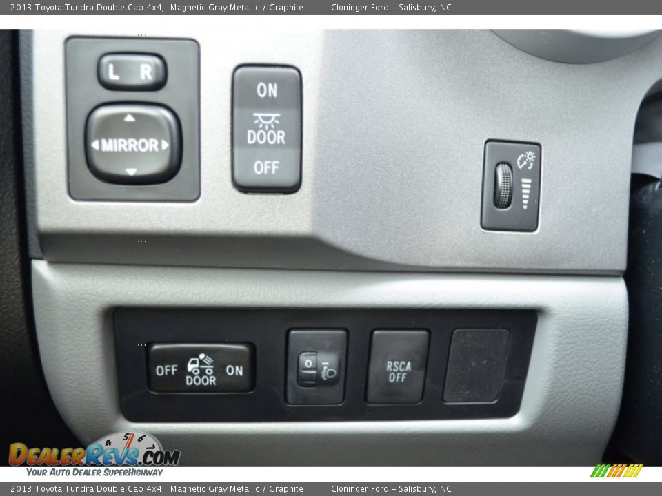 2013 Toyota Tundra Double Cab 4x4 Magnetic Gray Metallic / Graphite Photo #20
