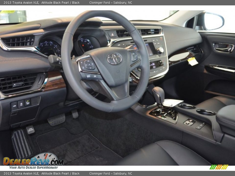 2013 Toyota Avalon XLE Attitude Black Pearl / Black Photo #7