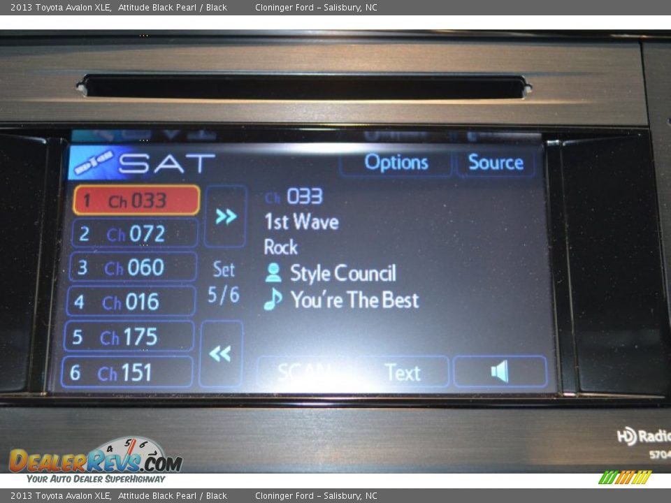 2013 Toyota Avalon XLE Attitude Black Pearl / Black Photo #13