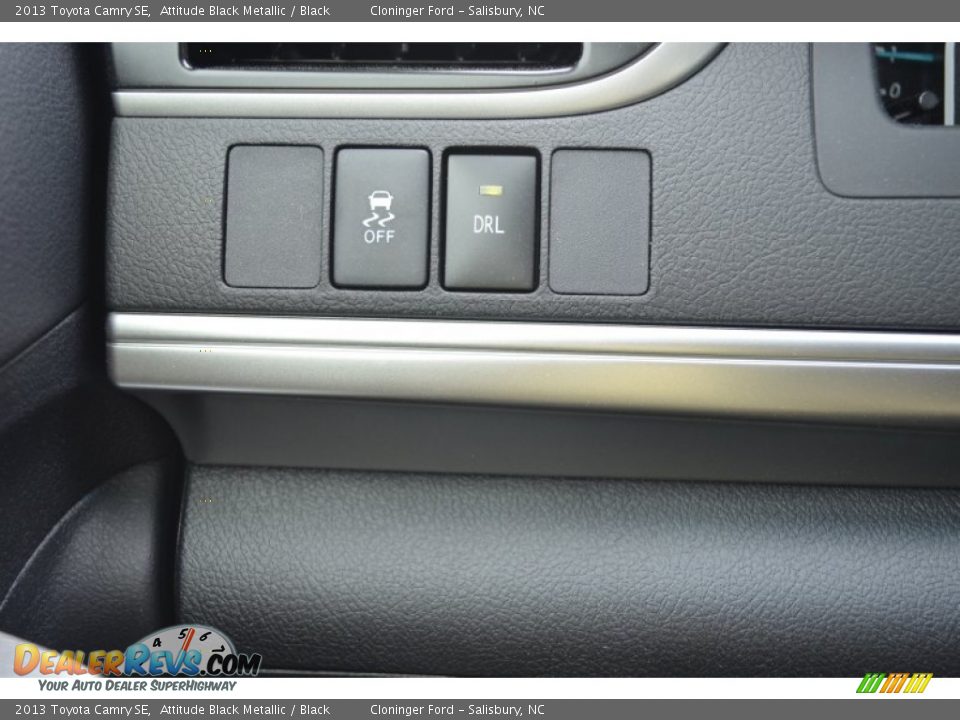 2013 Toyota Camry SE Attitude Black Metallic / Black Photo #18