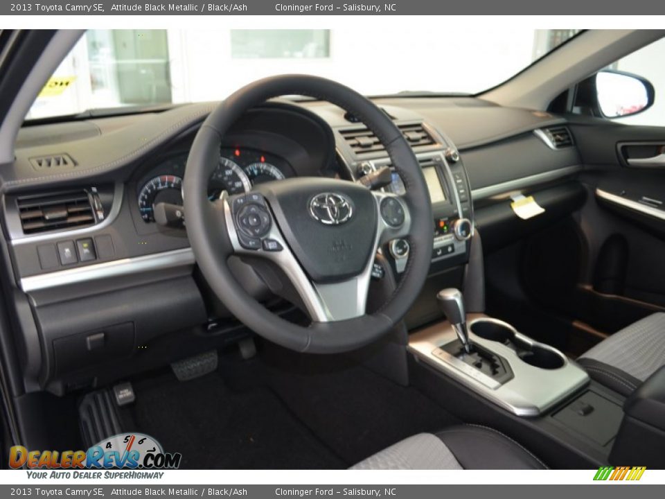 2013 Toyota Camry SE Attitude Black Metallic / Black/Ash Photo #5