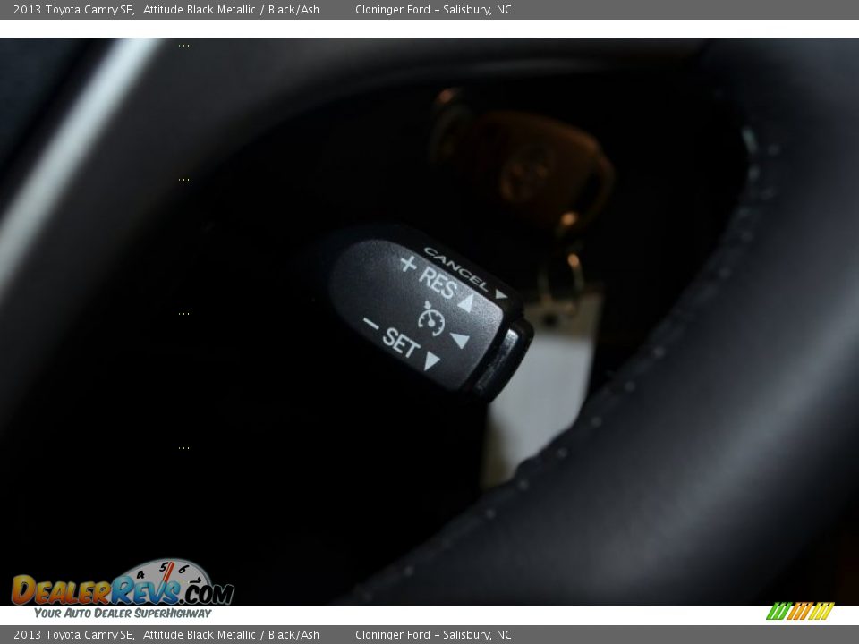 2013 Toyota Camry SE Attitude Black Metallic / Black/Ash Photo #18
