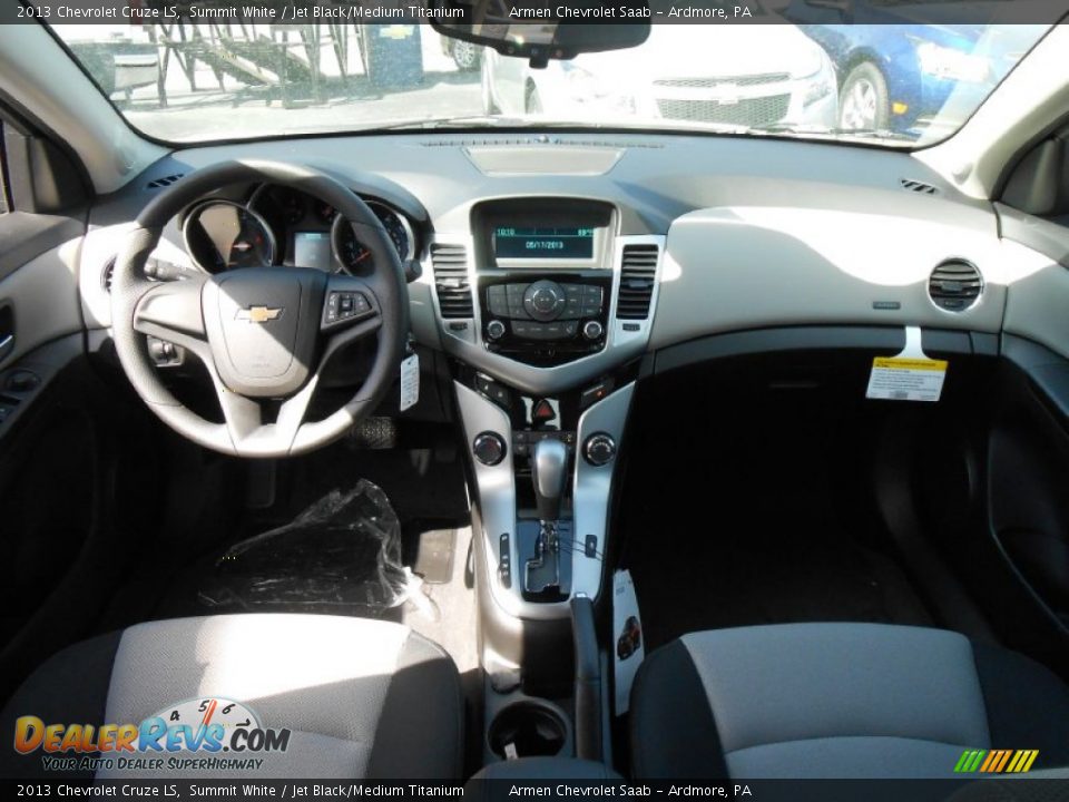 2013 Chevrolet Cruze LS Summit White / Jet Black/Medium Titanium Photo #10
