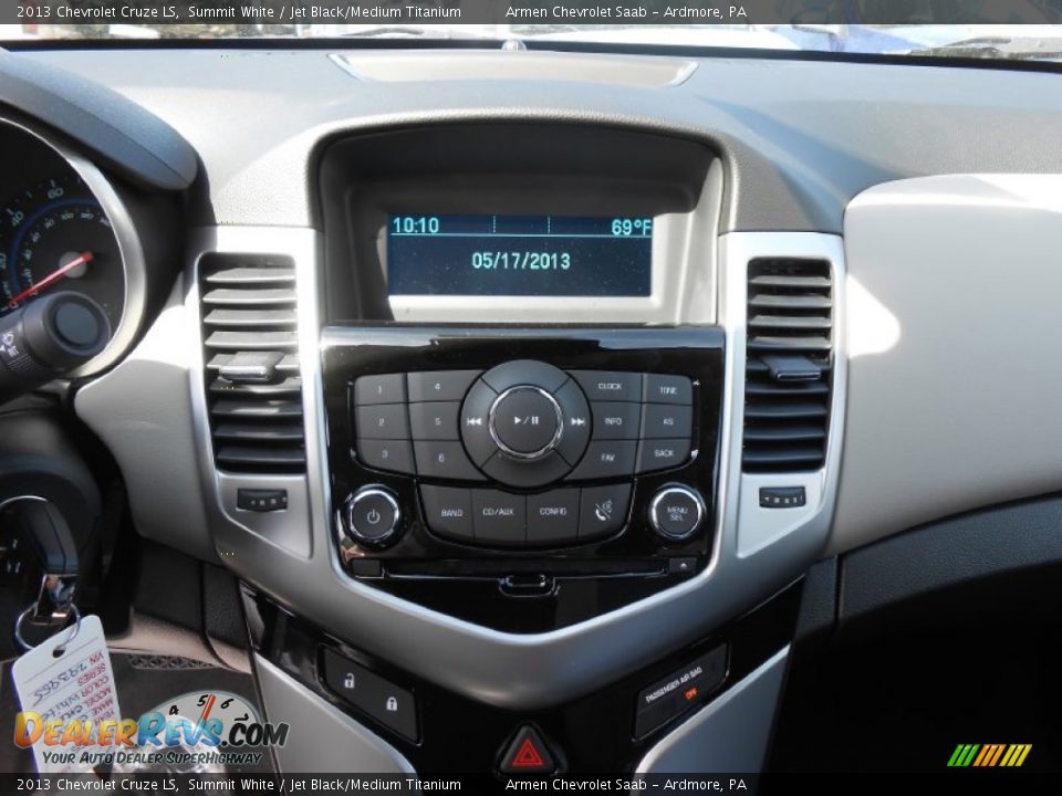 2013 Chevrolet Cruze LS Summit White / Jet Black/Medium Titanium Photo #12