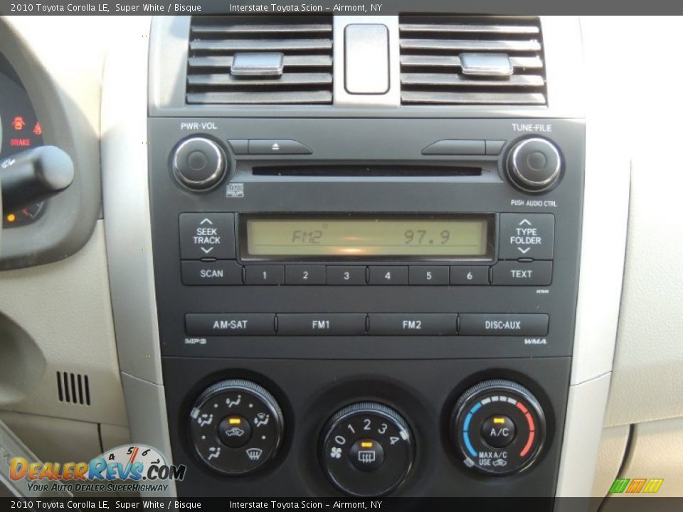 2010 Toyota Corolla LE Super White / Bisque Photo #13