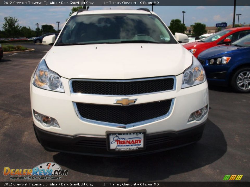 2012 Chevrolet Traverse LT White / Dark Gray/Light Gray Photo #8