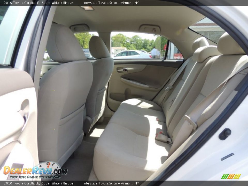 2010 Toyota Corolla LE Super White / Bisque Photo #15