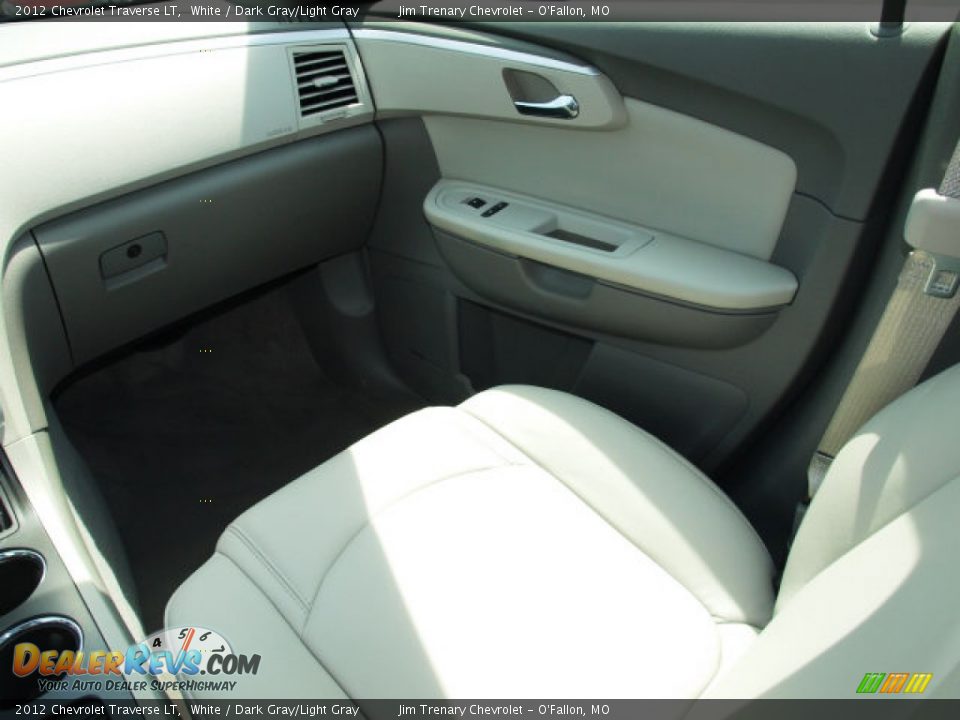 2012 Chevrolet Traverse LT White / Dark Gray/Light Gray Photo #13