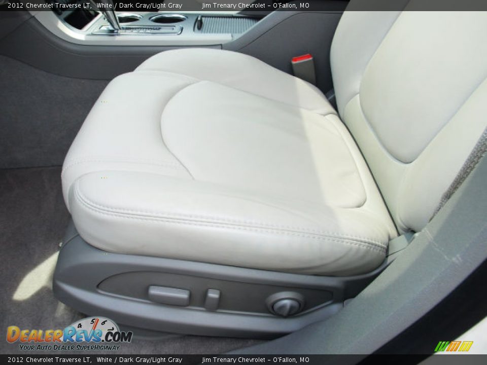 2012 Chevrolet Traverse LT White / Dark Gray/Light Gray Photo #16