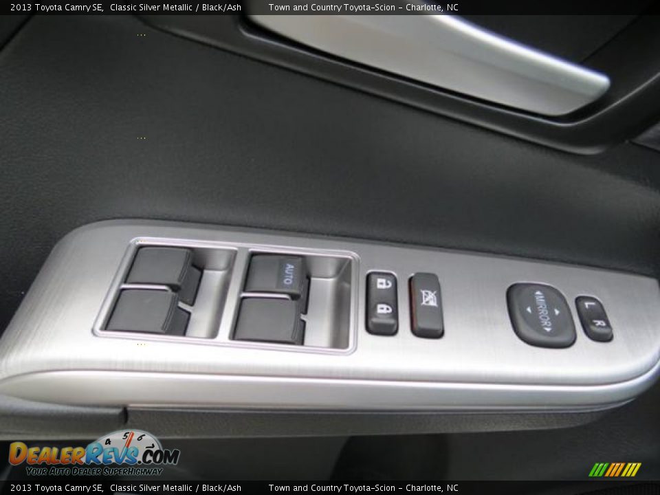 2013 Toyota Camry SE Classic Silver Metallic / Black/Ash Photo #10