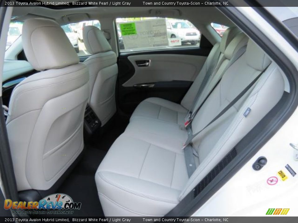 2013 Toyota Avalon Hybrid Limited Blizzard White Pearl / Light Gray Photo #6