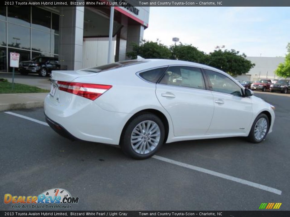 2013 Toyota Avalon Hybrid Limited Blizzard White Pearl / Light Gray Photo #20