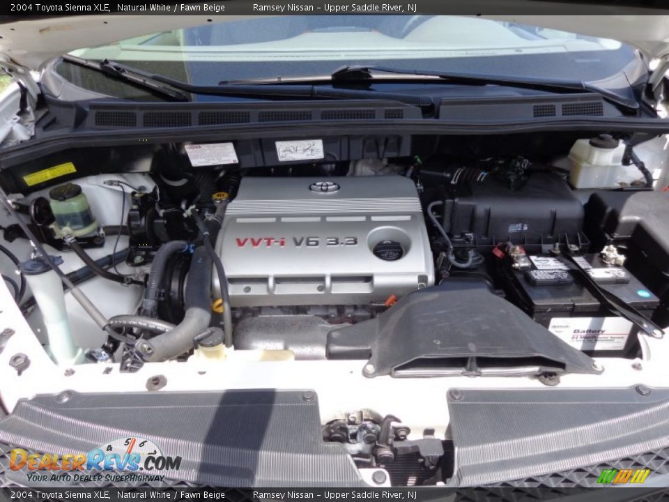 2004 Toyota Sienna XLE Natural White / Fawn Beige Photo #5