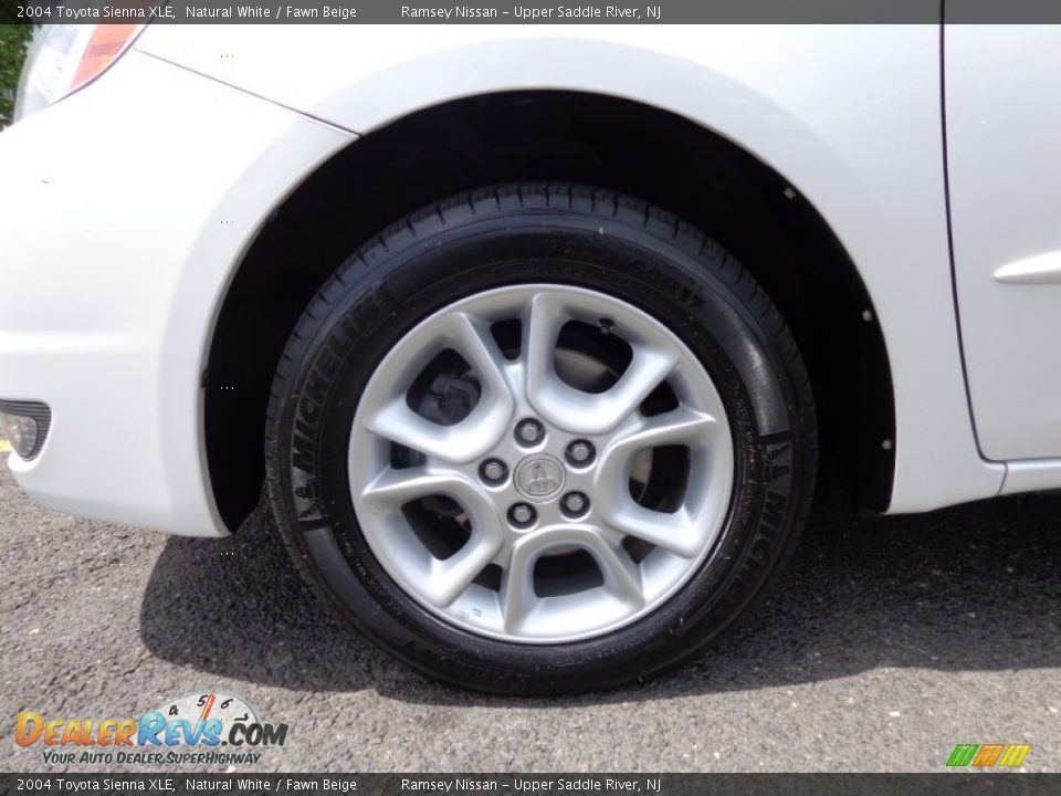 2004 Toyota Sienna XLE Natural White / Fawn Beige Photo #6
