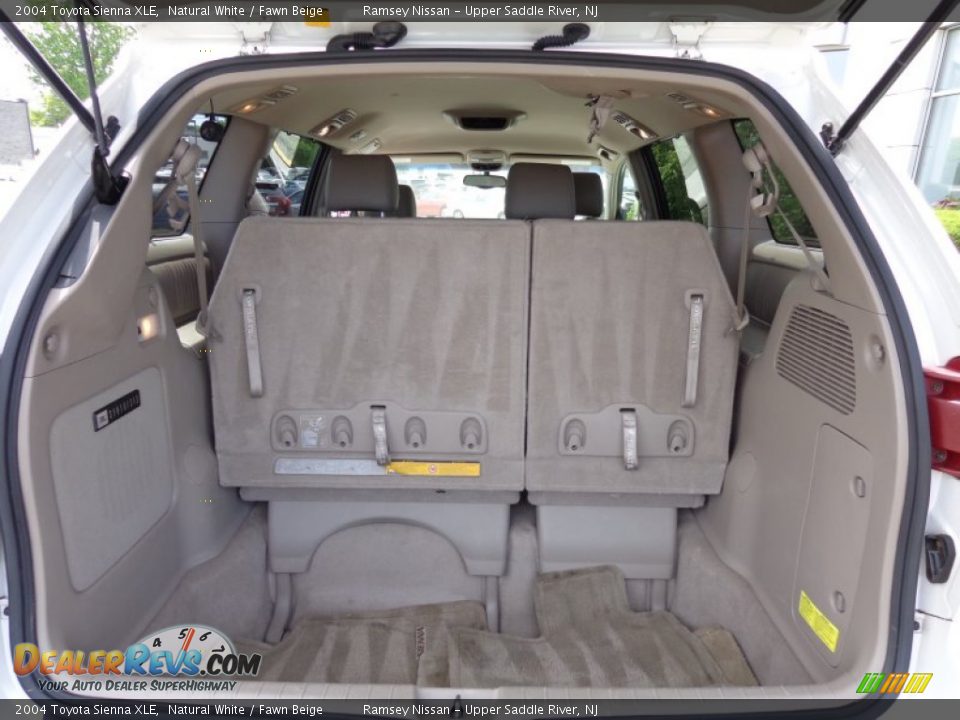 2004 Toyota Sienna XLE Natural White / Fawn Beige Photo #9