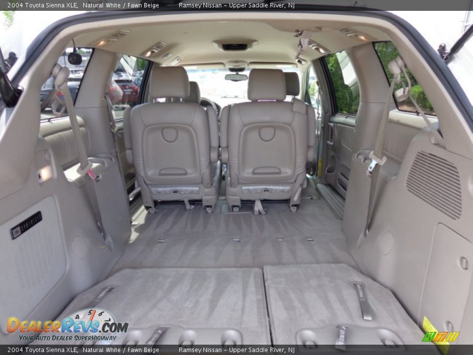 2004 Toyota Sienna XLE Natural White / Fawn Beige Photo #10
