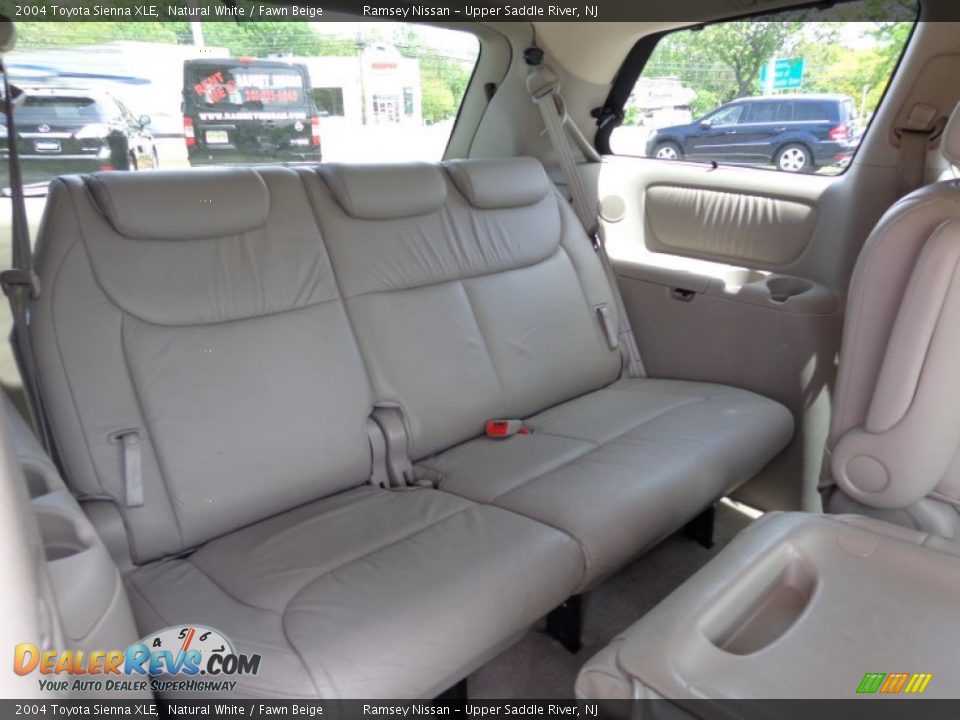 2004 Toyota Sienna XLE Natural White / Fawn Beige Photo #12