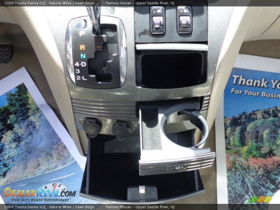 2004 Toyota Sienna XLE Natural White / Fawn Beige Photo #20