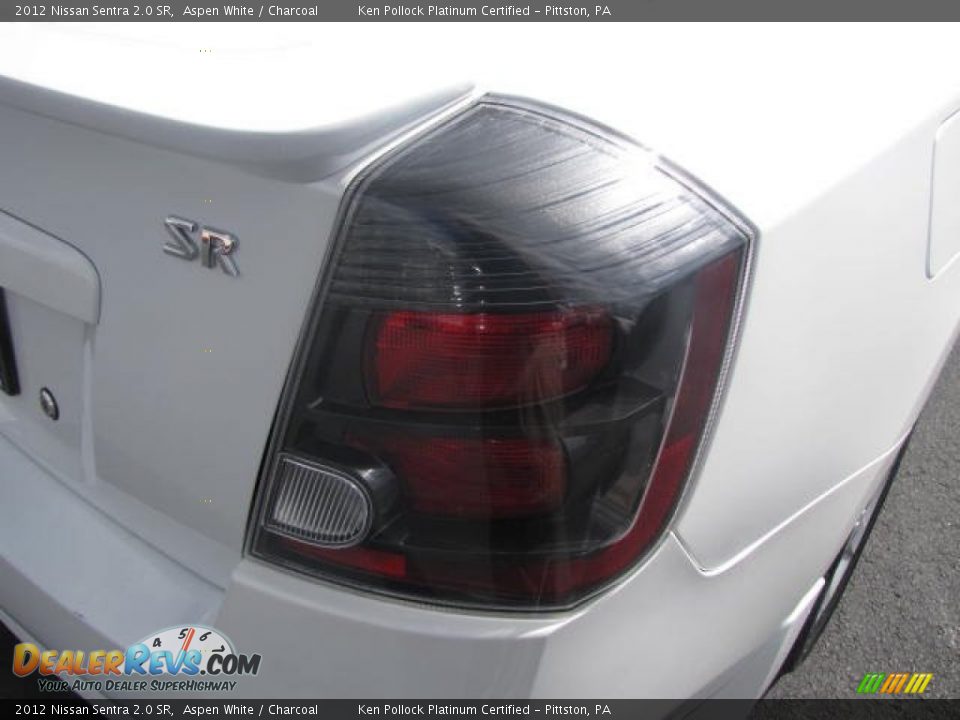 2012 Nissan Sentra 2.0 SR Aspen White / Charcoal Photo #11