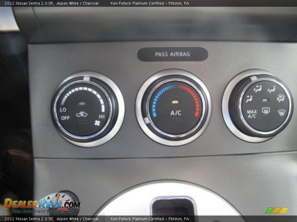 2012 Nissan Sentra 2.0 SR Aspen White / Charcoal Photo #31