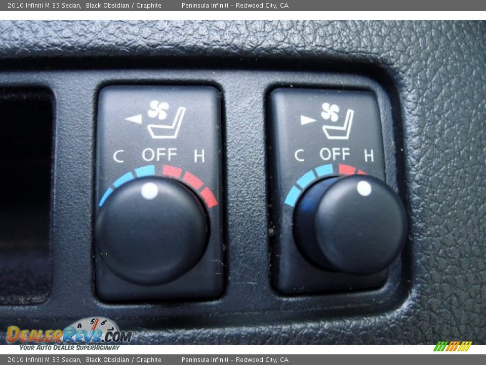 Controls of 2010 Infiniti M 35 Sedan Photo #18
