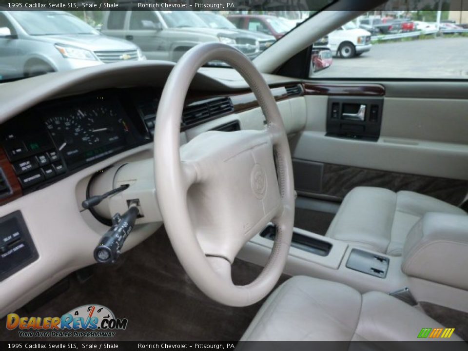 1995 Cadillac Seville SLS Shale / Shale Photo #17