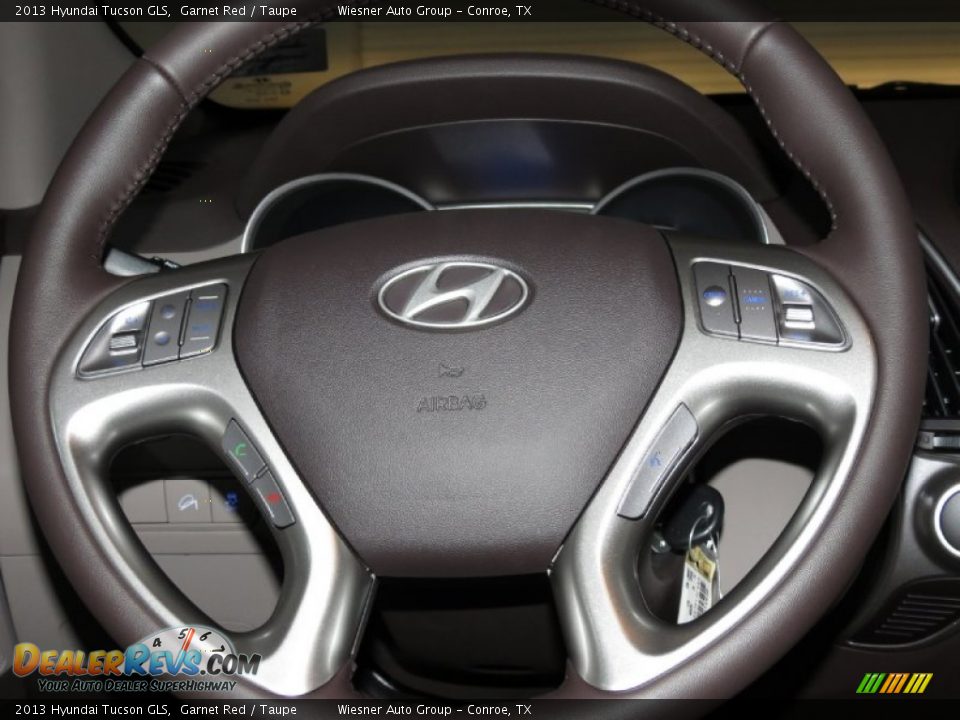 2013 Hyundai Tucson GLS Garnet Red / Taupe Photo #4