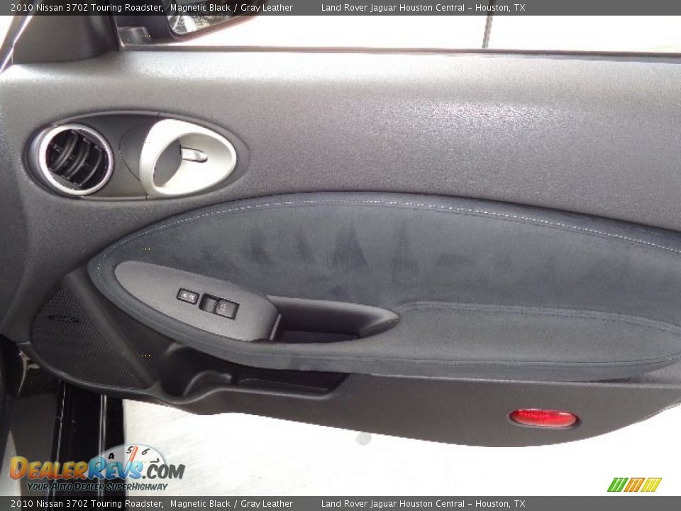 2010 Nissan 370Z Touring Roadster Magnetic Black / Gray Leather Photo #13