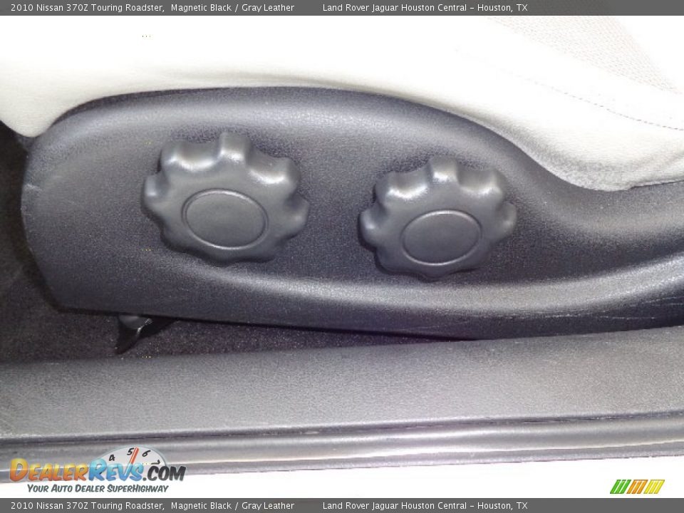 2010 Nissan 370Z Touring Roadster Magnetic Black / Gray Leather Photo #17