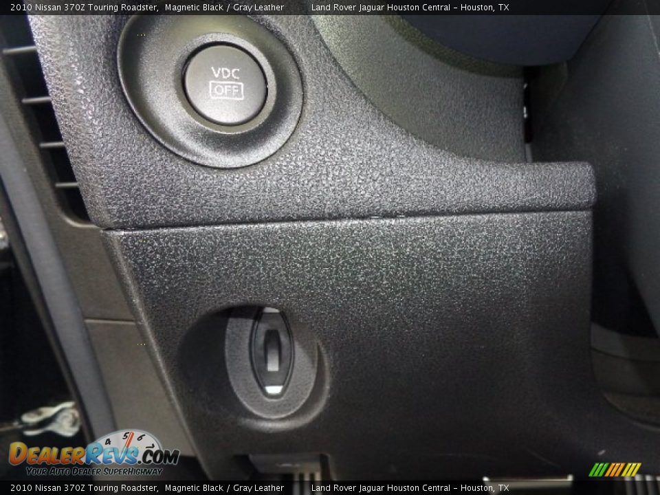 2010 Nissan 370Z Touring Roadster Magnetic Black / Gray Leather Photo #18